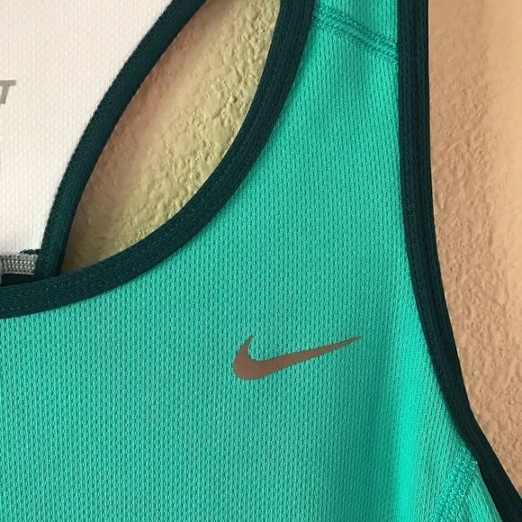 Nike Dri-Fit Green Tank Top - Picture 2 of 5
